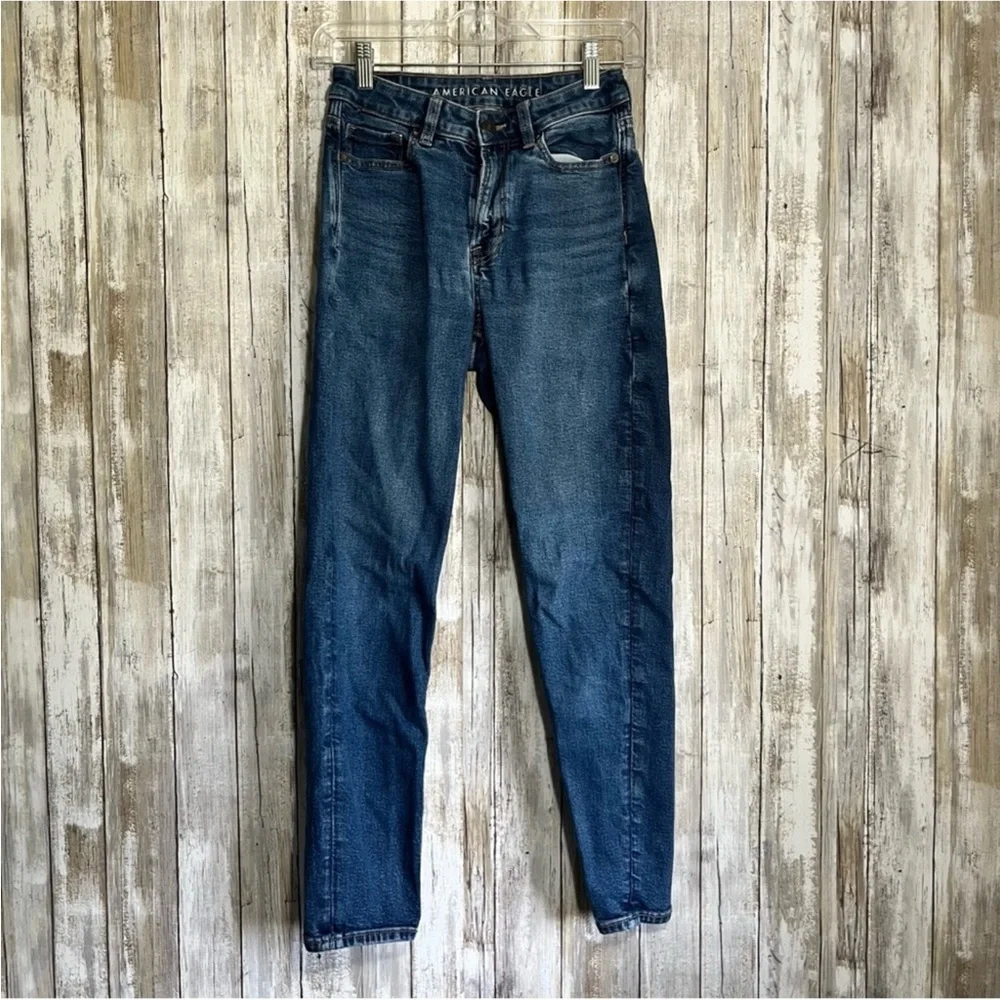 American Eagle Medium Wash Straight Mom Jeans - Picture 2 of 9